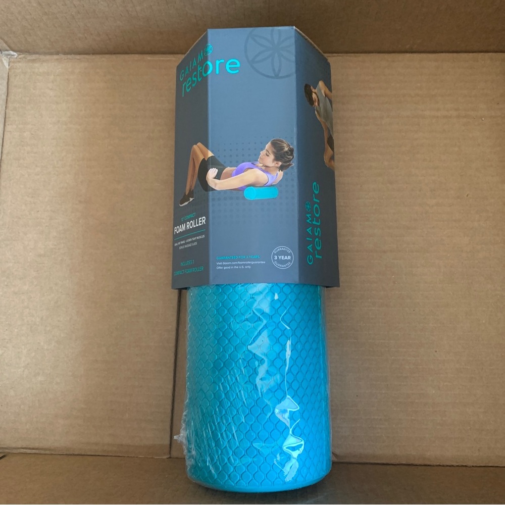 Gaiam restore compact Foam Roller
